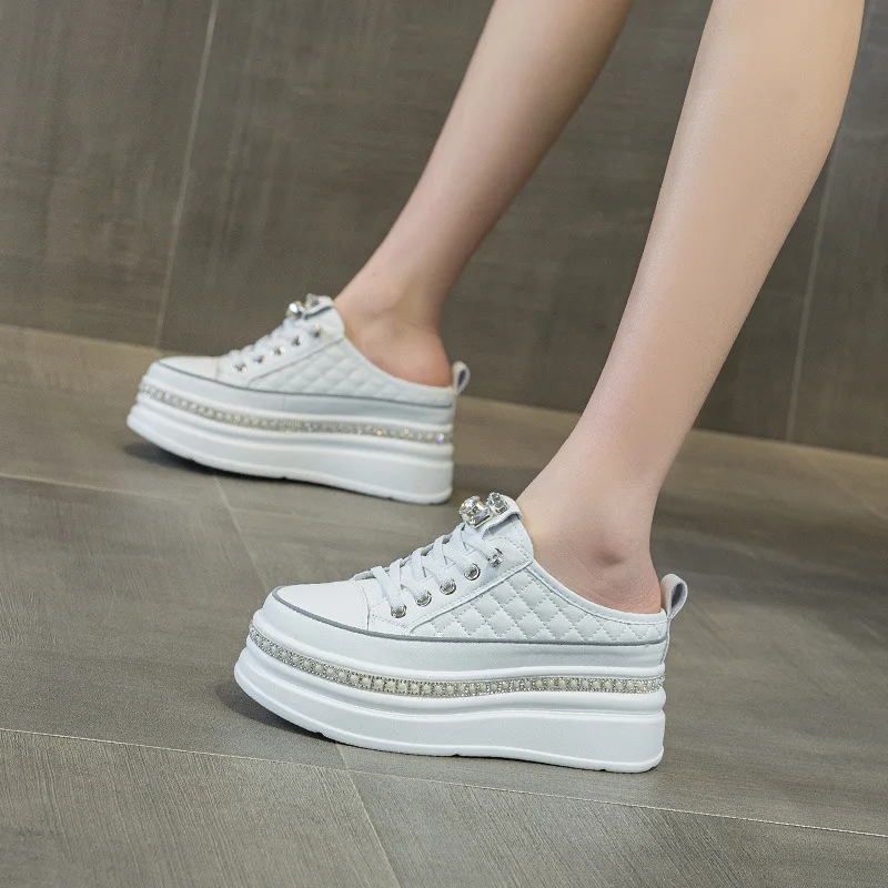 

Casual Thick Bottom Platform Pearl Rhinestone White Diamond Leisure Sports Shoes Women's Fashion Flat Heel PU Inner Leather