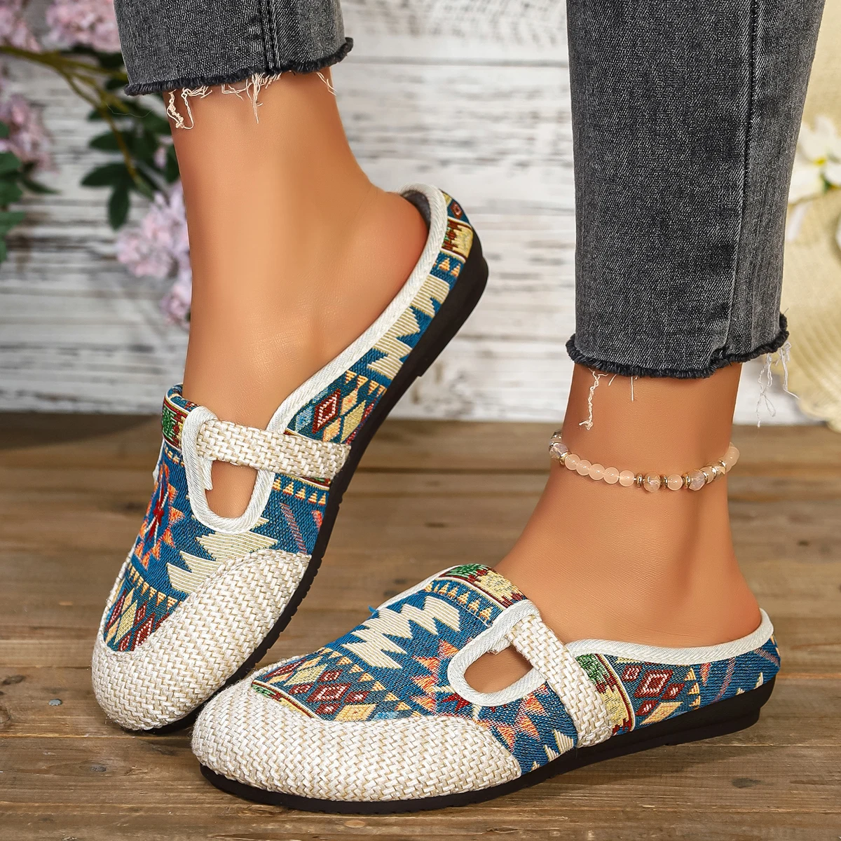 Women's Ethnic Style Slippers  - đánh giá và giá Ethnic Fashion Walk