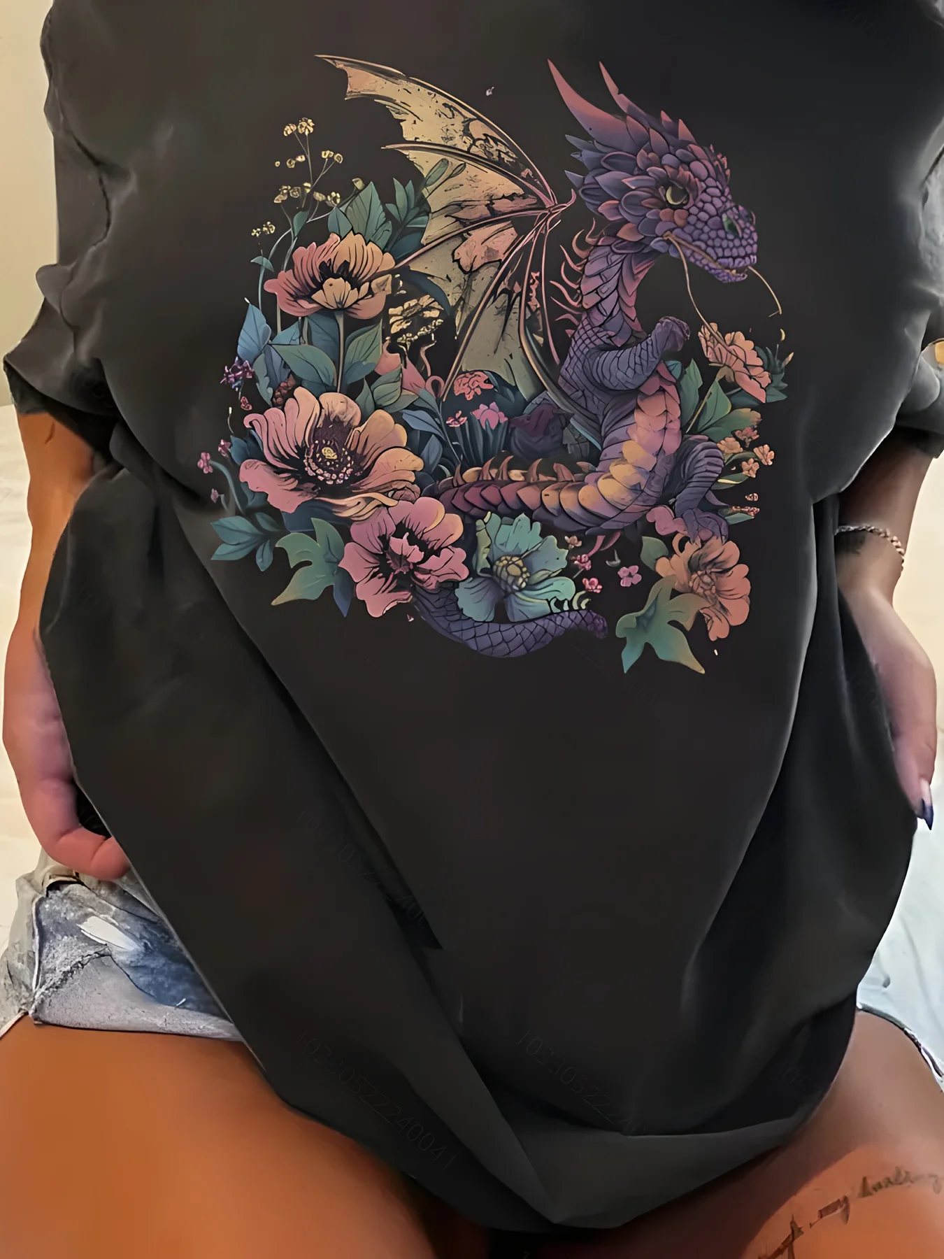 

Retro Dragon Floral Mystic Fantasy Dragon Boho Chinese Zodiac Year Fashionable Women'S Casual Oversized T-shirt