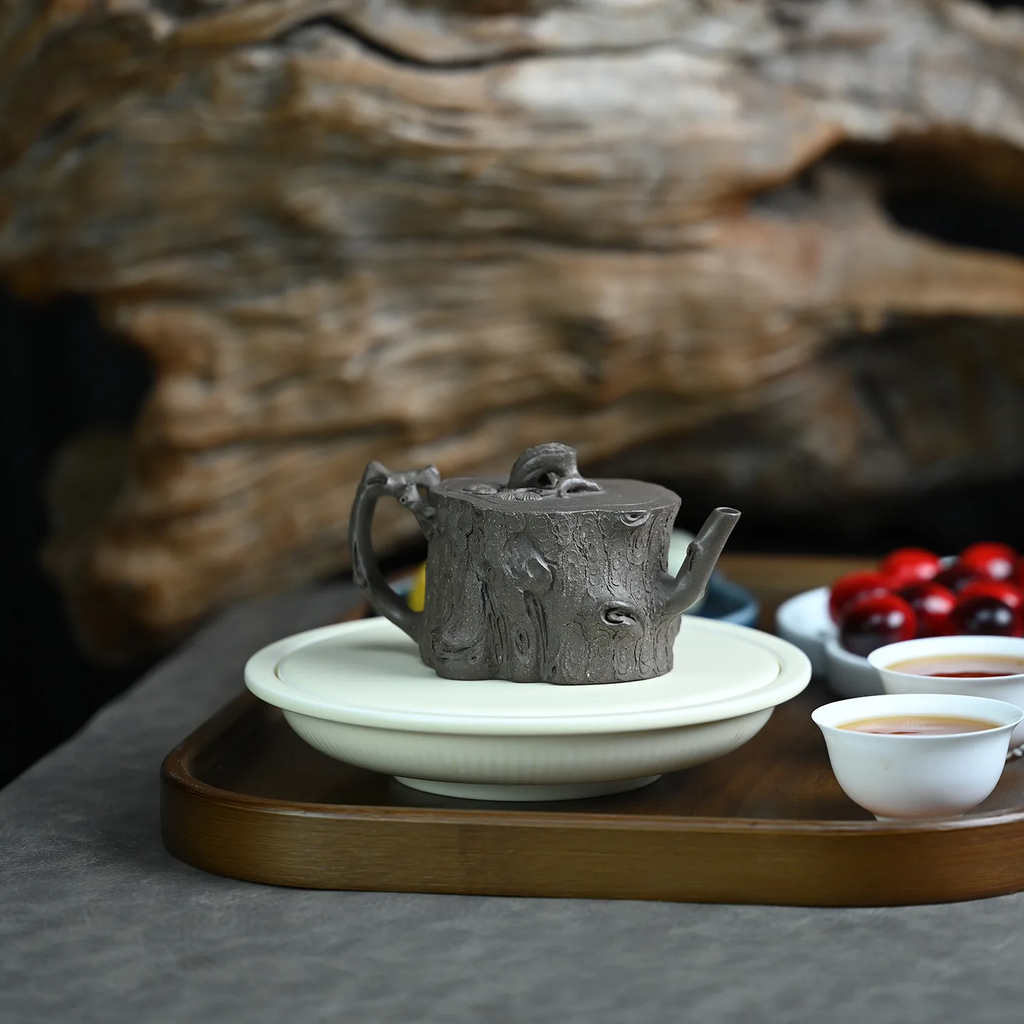 Purely Handcrafted Thin-Walled Yixing Zisha Clay Teapot Made From Raw Ore With Natural Texture Suitable For Personal Use 140ML
