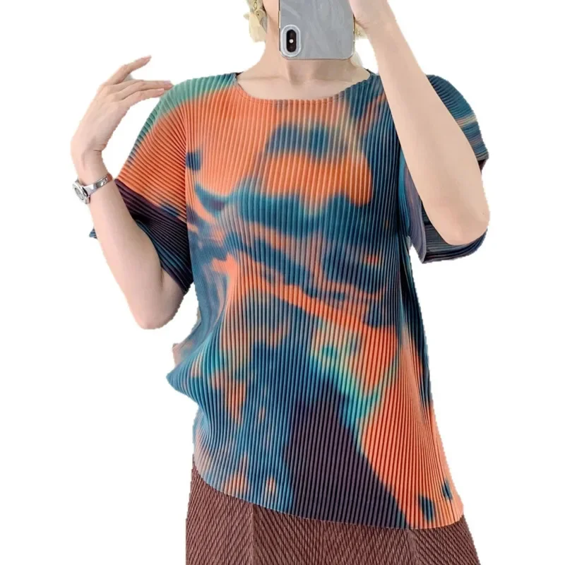 Miyake Hundred T-shirt tie-dye pieghettata 2025 Estate New Fashion Casual Design Girocollo da donna Manica corta Allentato Top Abbigliamento