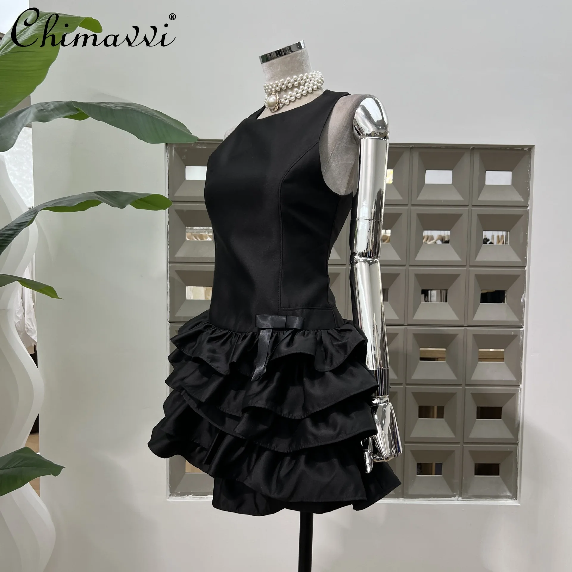 Francês elegante moda socialite vestidos de festa de aniversário em torno do pescoço sem mangas cintura alta fino ajuste arco em camadas vestido preto feminino