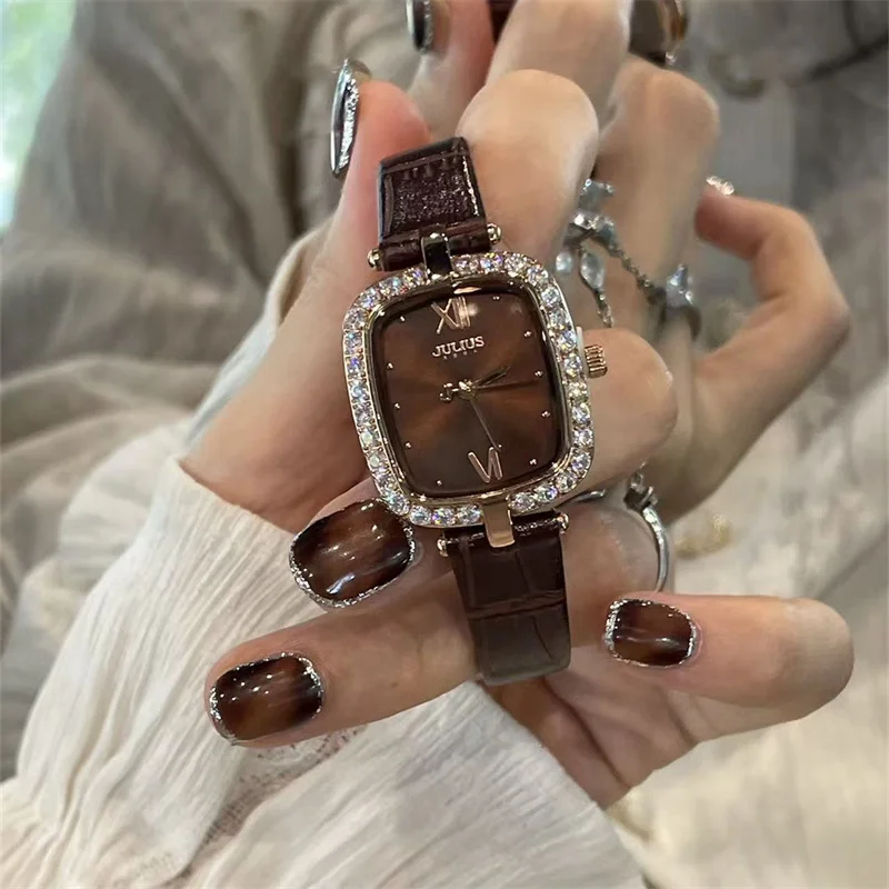 Small and Exquisite Watch Women's Business Lady's Watch Niche Art Design 2026 New High-end Temperament Quartz Watch Women's Gift view 4