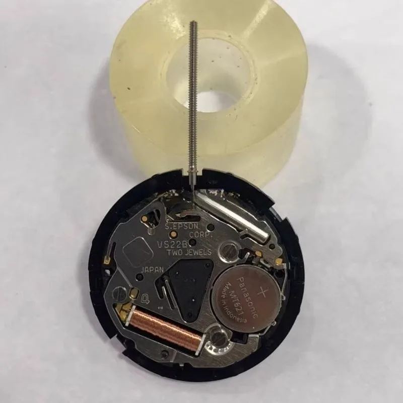 Parts for watch accessories Seiko light kinetic energy quartz movement VS22A single calendar movement, generation V137A