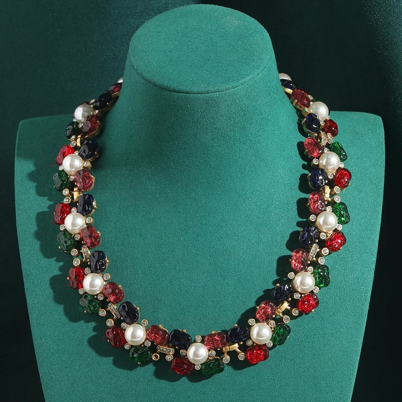 

Vintage Choker Pearl Necklace Natural Glass Petals Rhinestone Flower Colorful Antique Gold Color Luxury Designer Jewelry Gifts