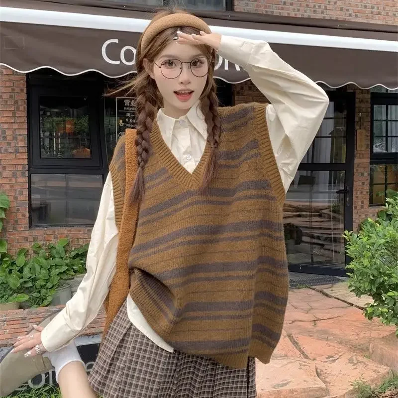 

Graphic Knitted Top for Women Vest Brown Striped V-neck Ladies Sweaters Y2k Fashion Korea Autumn Winter 2024 Designer Vintage