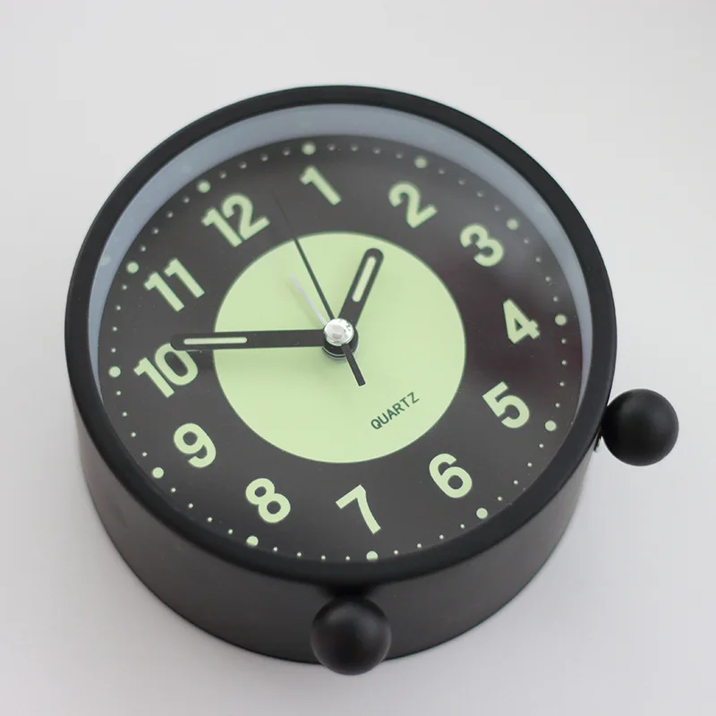 Glow-In-The-Dark Bedroom Clock Quiet Battery-Operated Non-Ticking Wake-Up Clock Modern Design Silent Clock For Bedroom