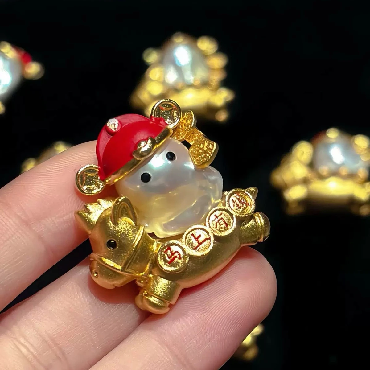 (Little God of Wealth) Natural Freshwater Irregular White Baroque Pearl Immediate Wealth Ornament
