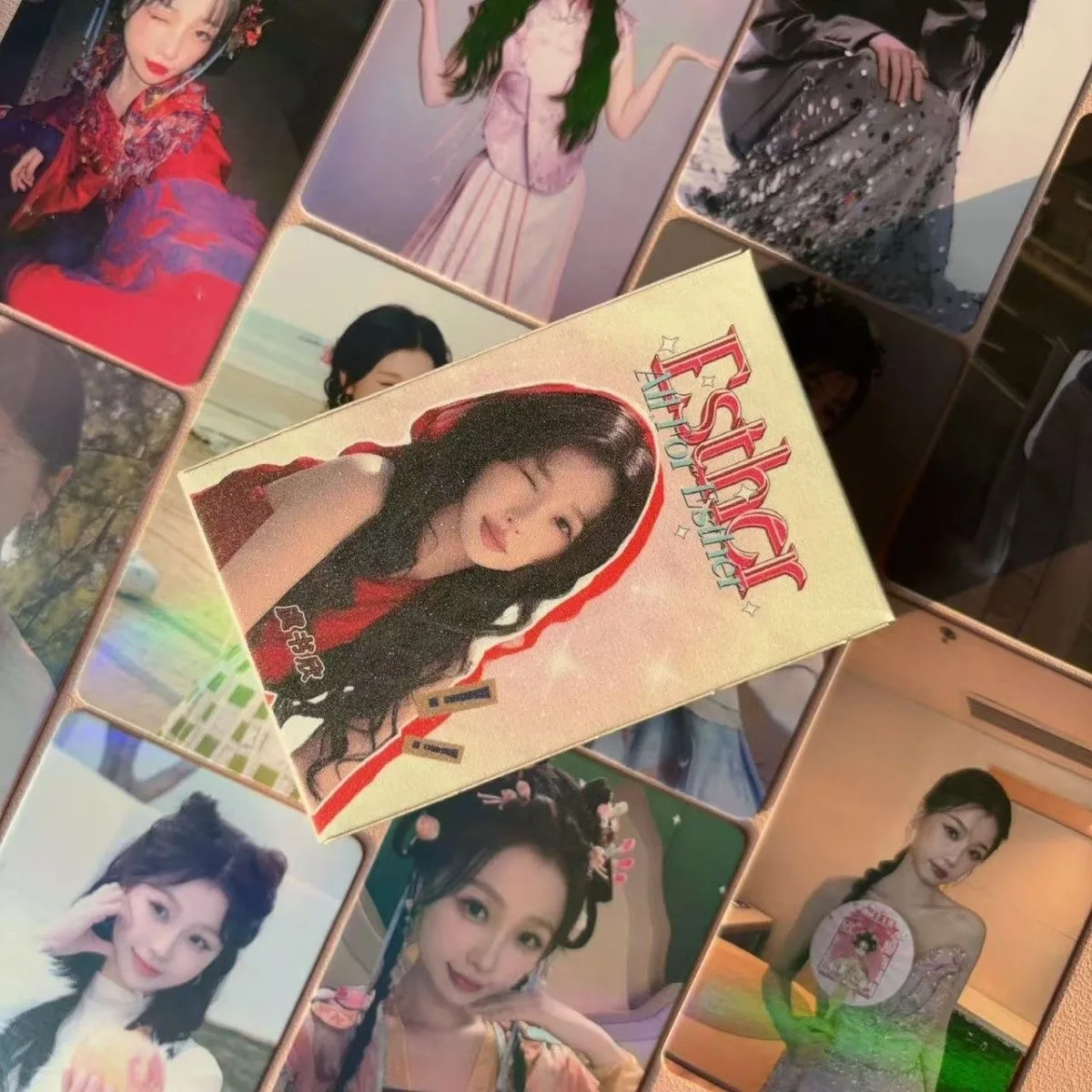 50 pezzi/set Yu Shuxin (Esther Yu) Laser Lomo Card Chinese Idol Photo Card Fans Collection Card