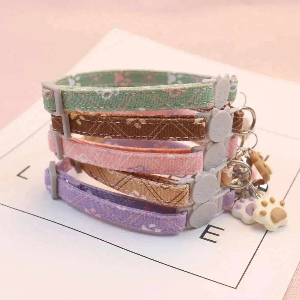 Footprint Breakaway Pet Collar with Bell 5