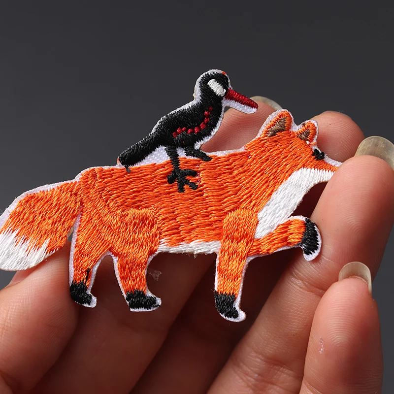 Woodpecker fox size: 6.9x4.5cm Patch for Clothing Iron on Embroidered Sewing Applique Cute Badge DIY Apparel Accessories