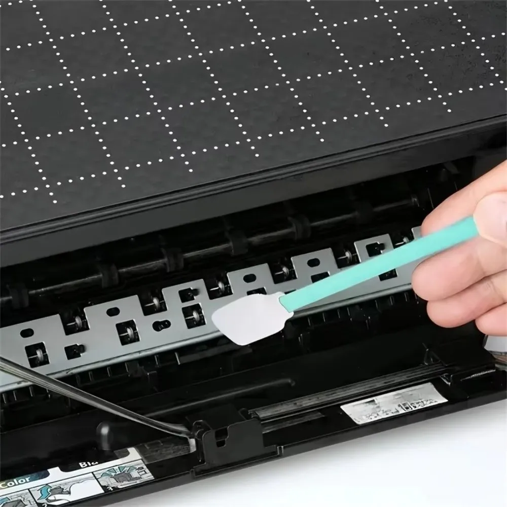 100Pcs Dust Free Digital Camera Cleaning Brush Non-Fluffy Fiber Tips Plastic Handles Cleaning Sponge Swab Fine