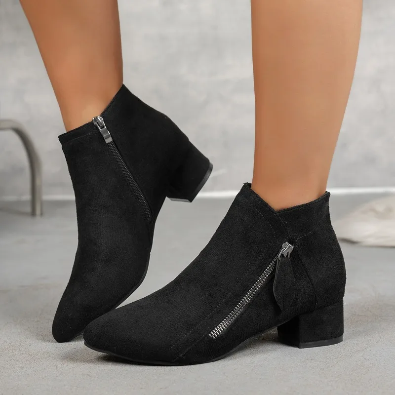 

Autumn Winter Large Size Fashion Boots Pointed Toe Square Heel Women's Ankle Boot New Side Zipper Style Outgoing Ladies Boot