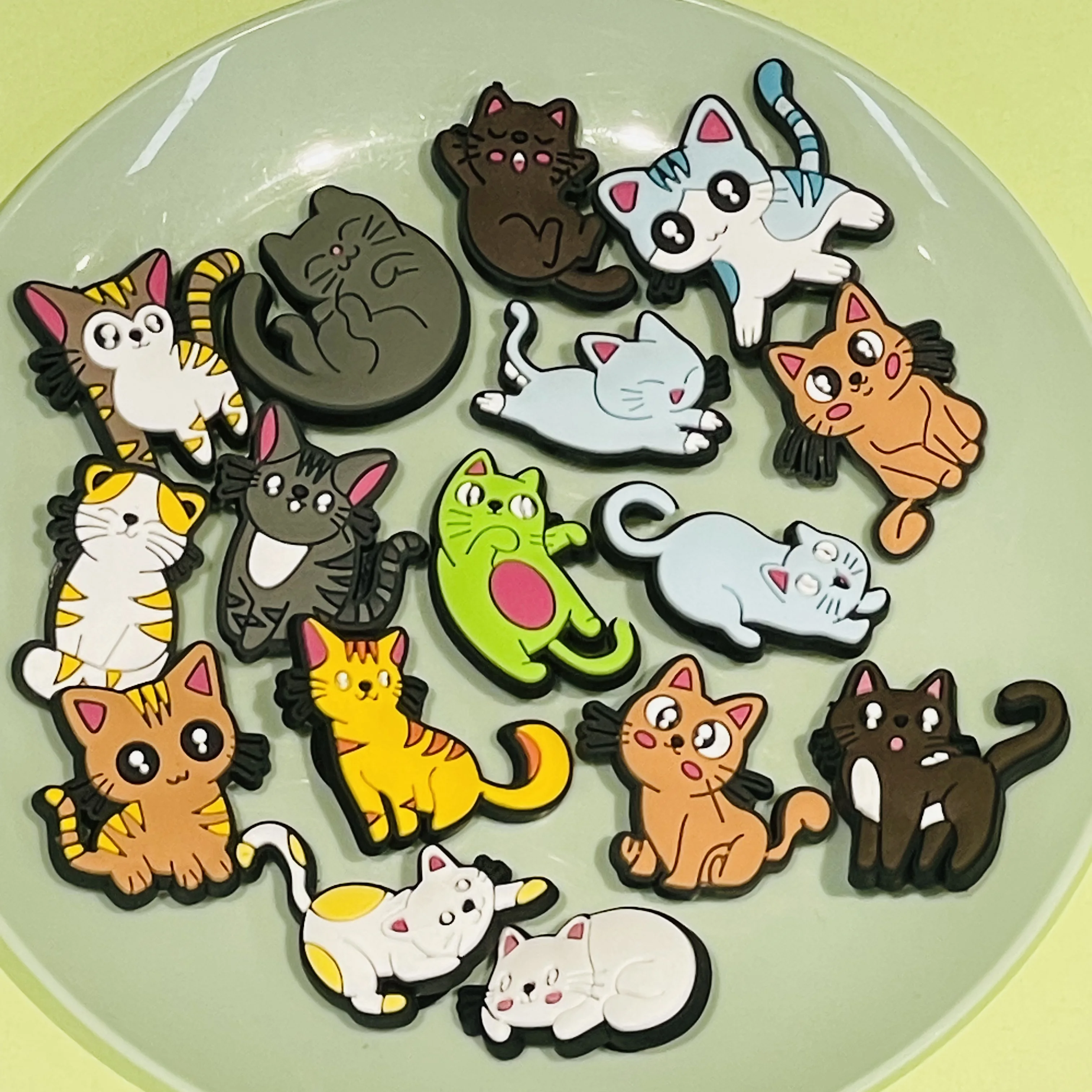 1-16Pcs Mix Active Cats animali scarpe Charms adorabile fibbia zoccolo sandalo decorazioni Fit bambini regali di compleanno