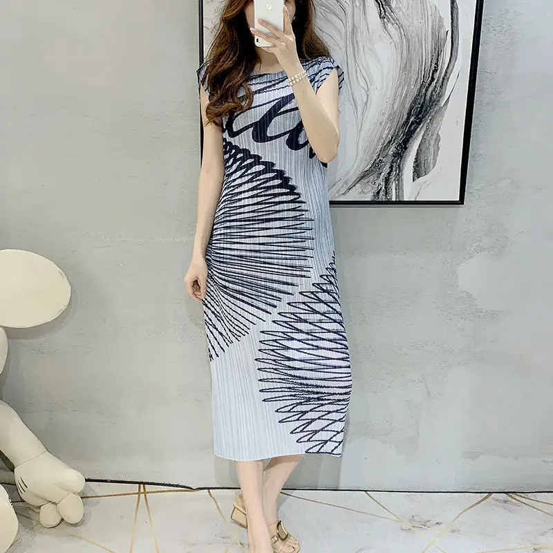 

2025 summer round neck sleeveless print premium pleated dress slim seaside vacation beach vest skirt