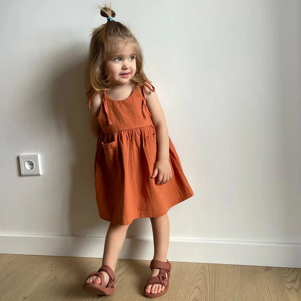 Детская одежда для девочек, летнее повседневное платье, однотонное милое платье на подтяжках с карманом для детей от 2 до 6 лет, праздничный костюм для свадебной вечеринки