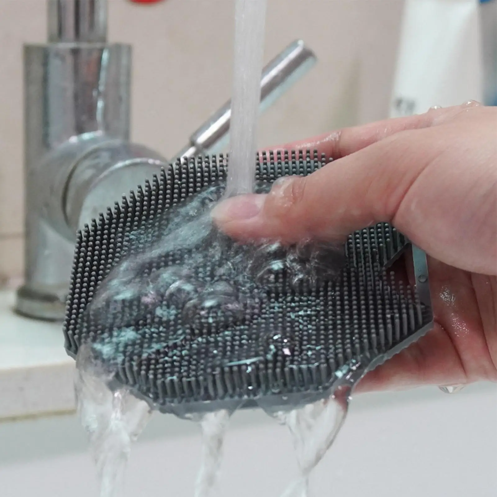 Octagonal Silicone Body Scrubber Handheld Soft Face Wash Brush for Men Women Bathroom Travel Hand Foot Skin Cleansing