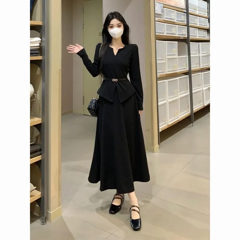 

Large Size Women's High-class Suit Spring and Autumn Black Long-sleeved Top Flesh-covered Skirt Two-piece Set