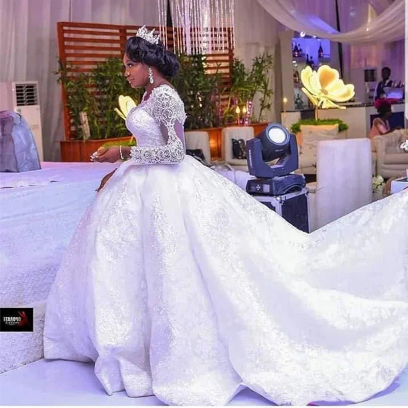 

Customized Ball Gown Luxury Wedding Dresses Elegant Long Sleeves Bridal Gowns Lace Appliques Illusion Princess Vestidos De Novia