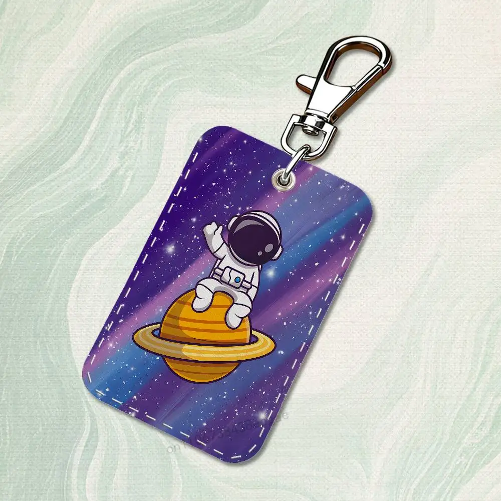 Etui na karty w kształcie prostokąta z motywem astronauty z kreskówki, uroczy brelok, etui na karty dostępu, zawieszka do kluczy, skórzany brelok do kluczy, etui na karty, brelok do kluczy.