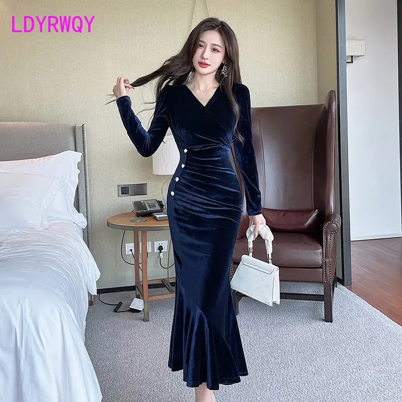 Blue velvet dress female autumn winter new French high-end temperament V neck slim bag hip fish tail