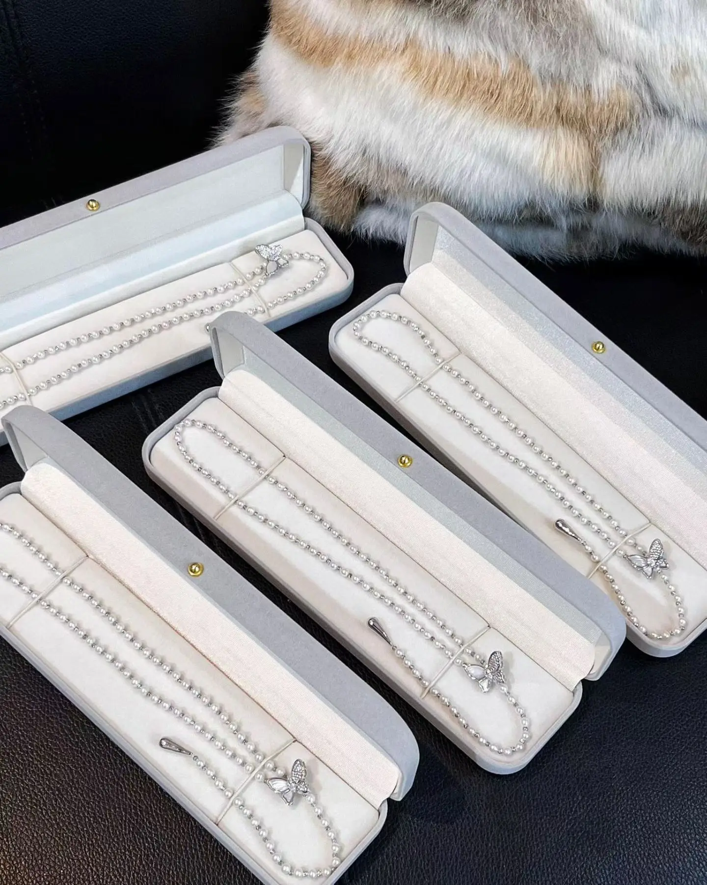 Certificated Natural Freshwater Long Neacklace 60mm Natural White Shell Butterfly Charm Round Bead Sweater Chain Winter Jewelry