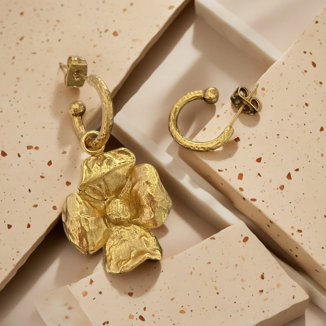 Yuri Ailey Matte Gold Asymmetric Textured Flower Drop Earrings Hammered Hoop Floral Dangle Studs Vintage Women Pendientes Mujer
