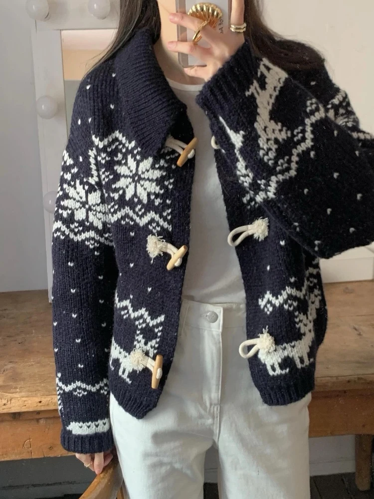 北欧風ヘビーウェイト折り返し襟セーターコート、ホーンボタン付きレトロルーズフィットレディースアウターウェアニット暖かいFce