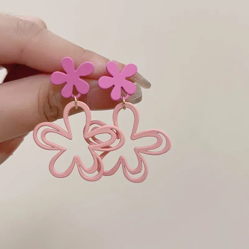 Sweet Pink Flower Women\'s Earrings Double-layers Hollow Floral Pendants Hanging Earrings for Female Korean New Fashion Jewelry
