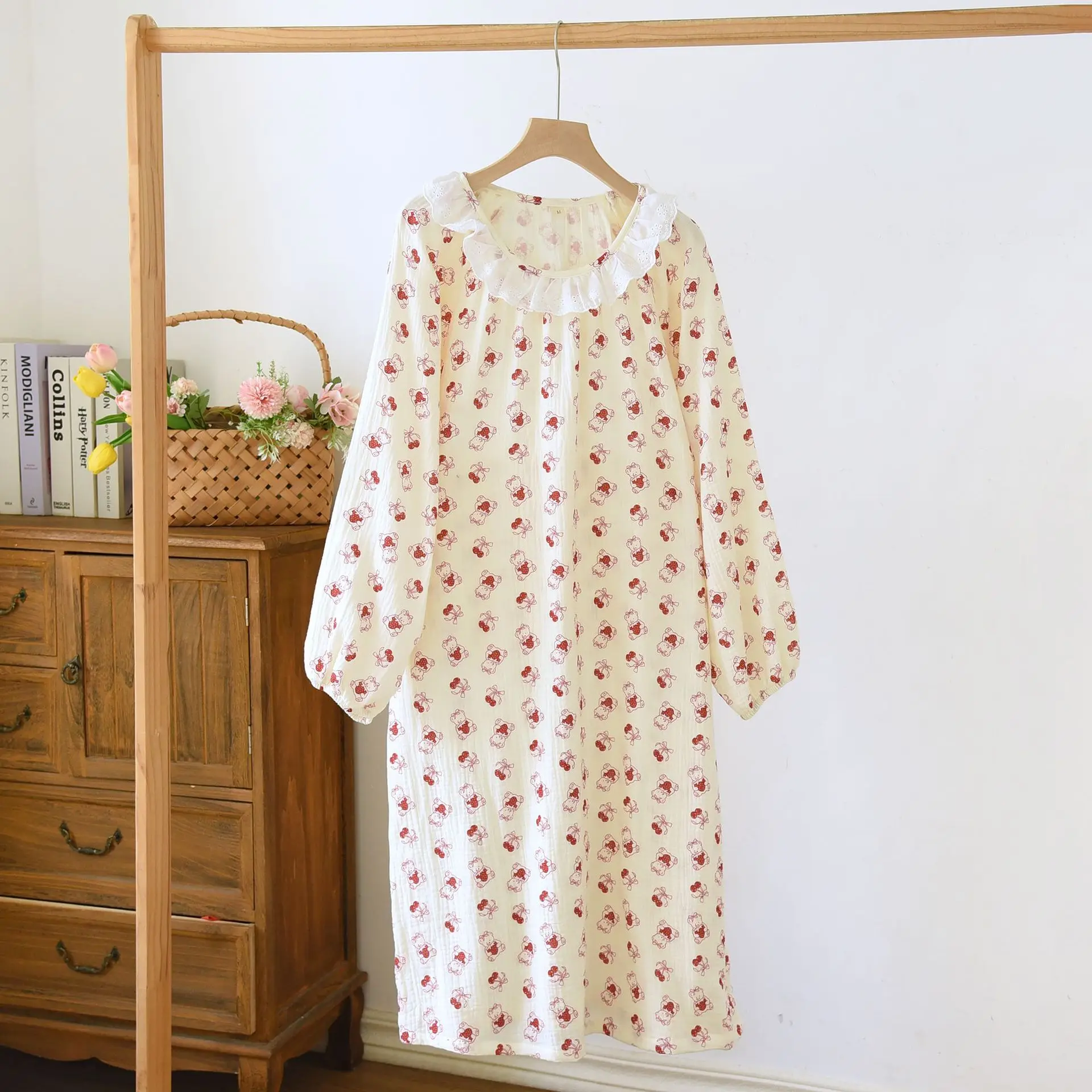 Long Length Cotton Long Sleeved Round Neck Lace Sweet Home Princess Style Women's Pajamas