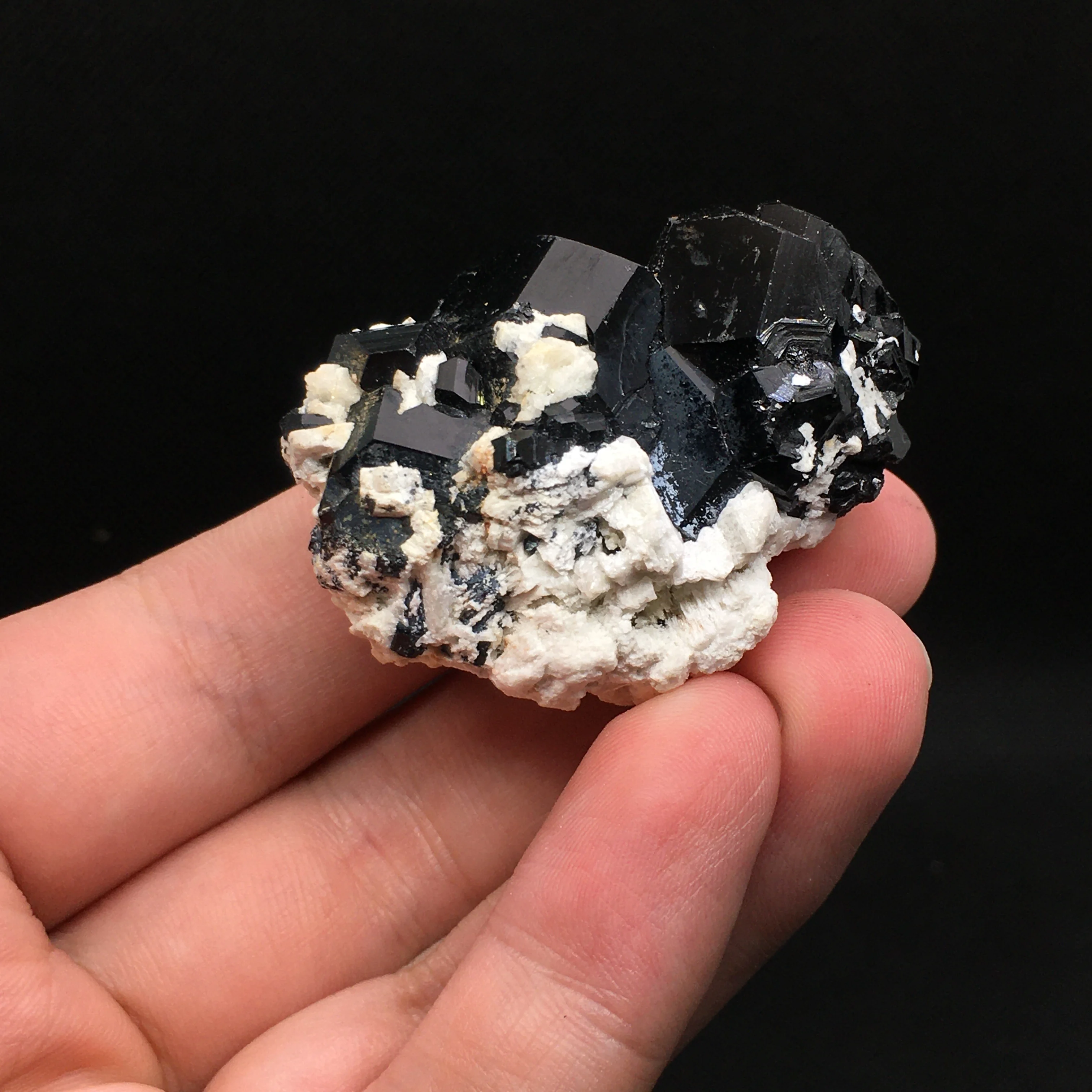 100% natural Pakistan black tourmaline mica paragenetic original stone mineral specimen collection.