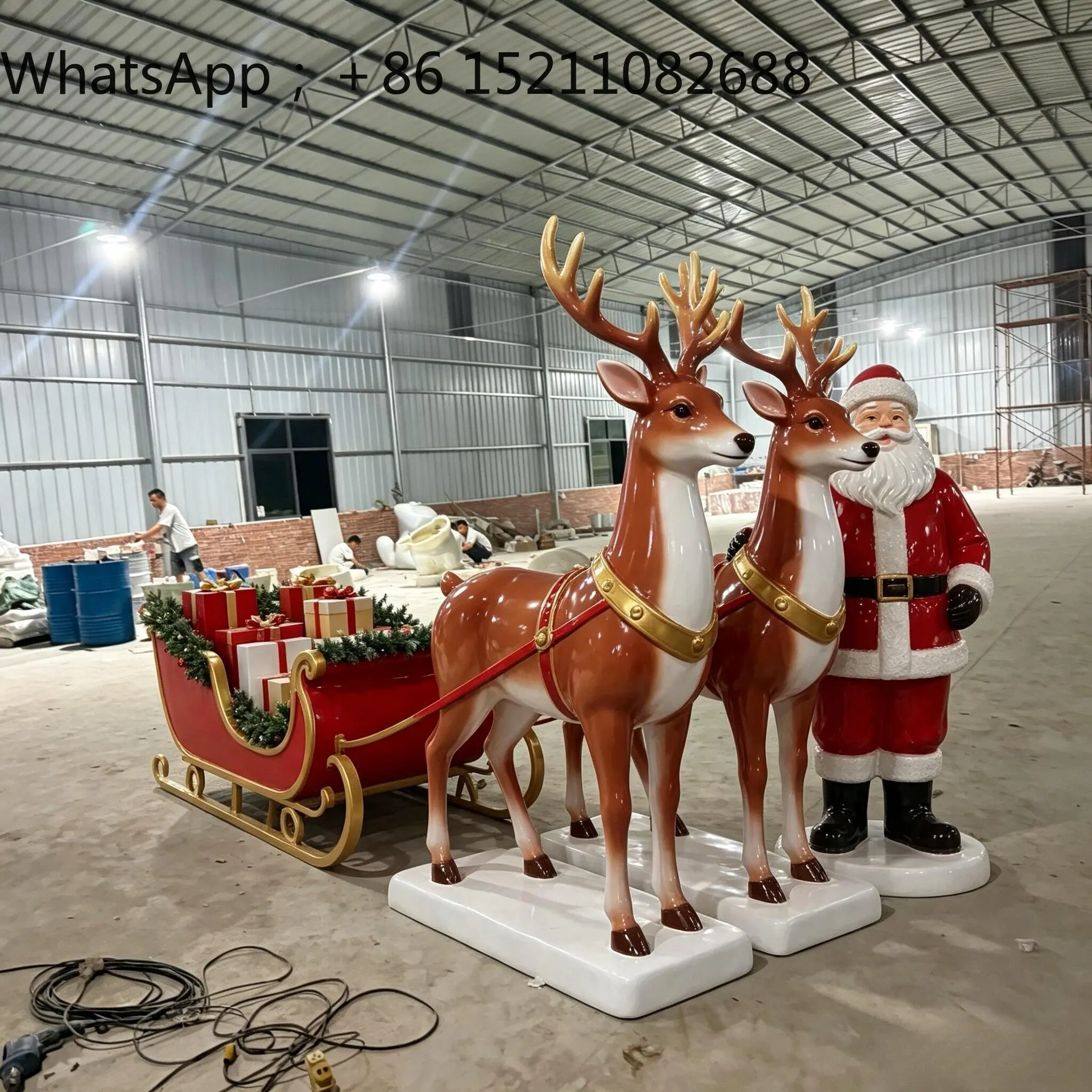 LLY FRP sculpture Christmas theme Santa Claus Christmas carriage outdoor decoration ornament