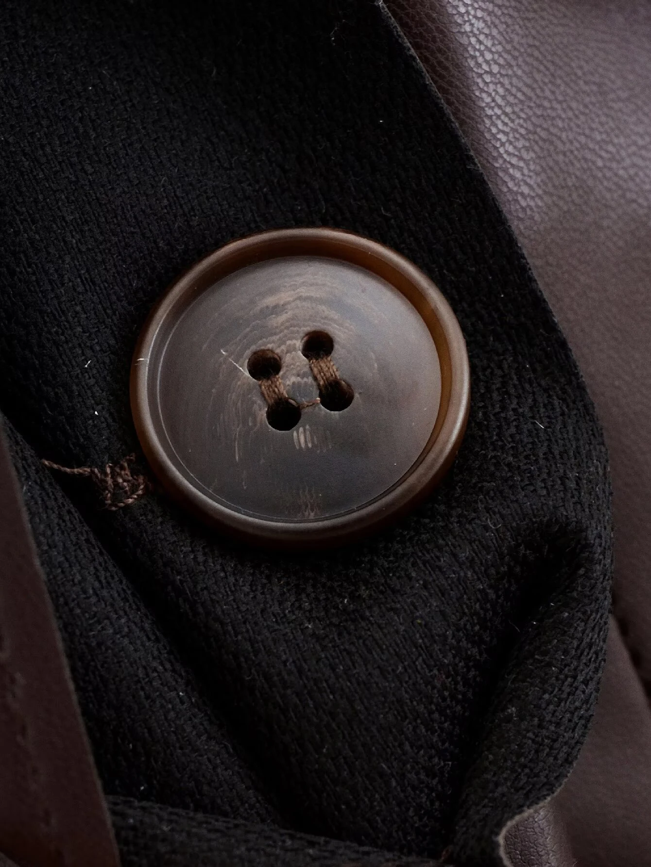 ZERAINS 2025 otoño nuevo producto ropa de mujer de gama alta cuello Retro suelta imitación cuero Chaqueta corta abrigo chaqueta de cuero