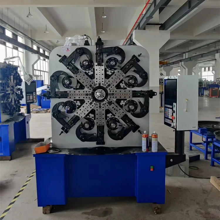 Macchina per la produzione di nastri trasportatori a rete metallica flessibile piatta personalizzata in acciaio inossidabile. Macchina per la formatura di nastri a rete