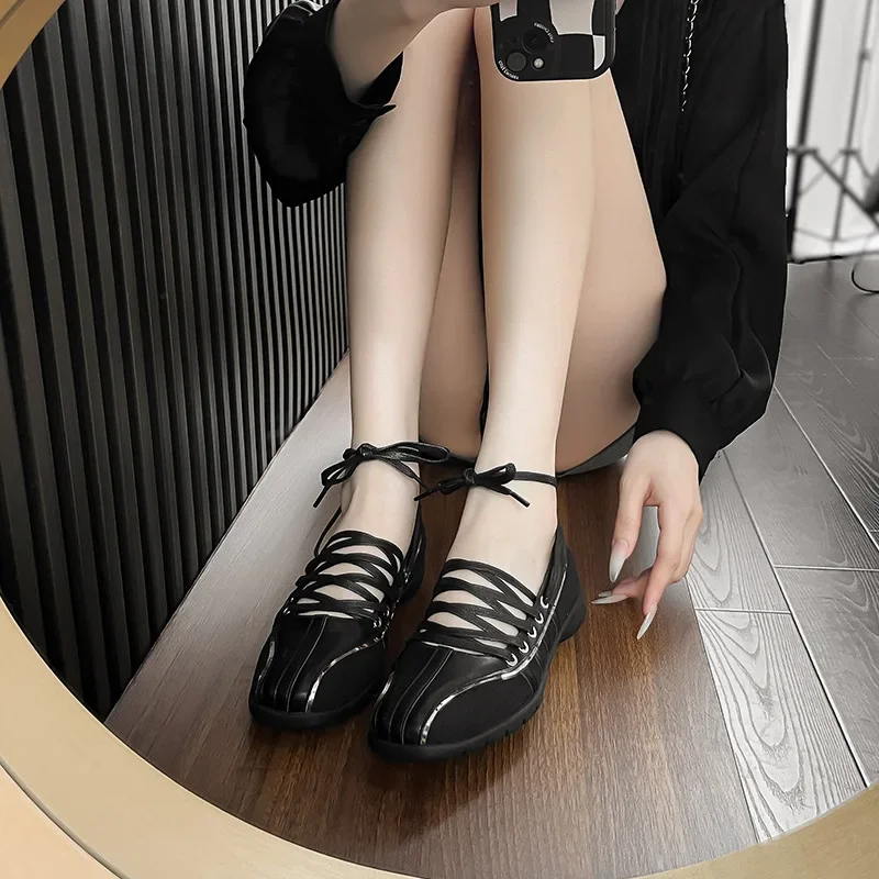 

Summer new niche design Korean ballet strap shoes retro German training shoes square toe flat bottomed Mary Jane shoes for women