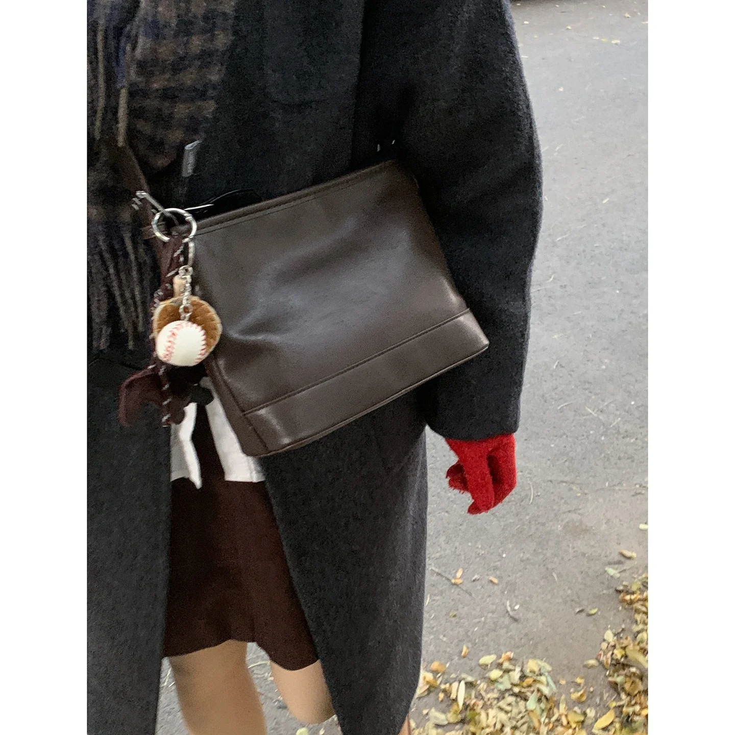 

Faionable Retro Buet Bag Women's Large Capaci Crossbody oulder Bag Casual Simple Sle Soft PU Leather Daily Use