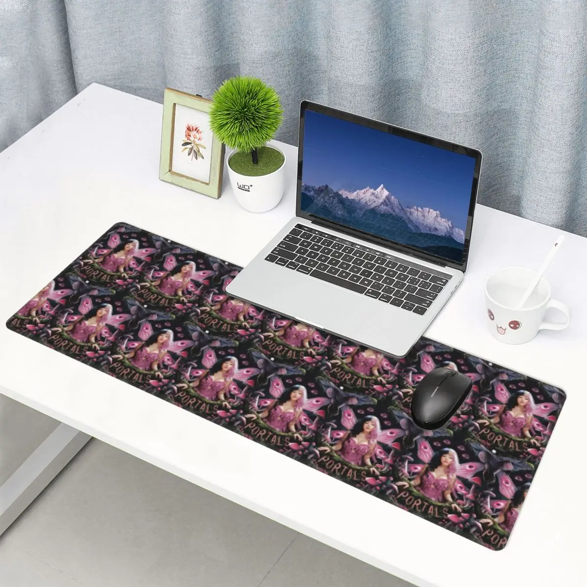 Large Mouse Pad Melanie Martinez Face Gamer PC Laptop Mats Keyboard Carpet Computer Gaming Office Accessories Desk Mat