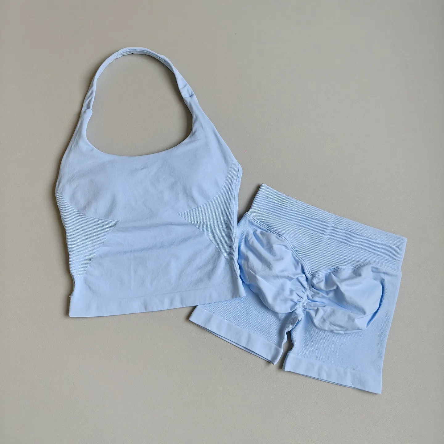 2-teiliges Damen-Sportset, Rückenfreies Neckholder-Top, Hochgeschnittene Nahtlose Dehnbare BHs, Shorts-Anzug, Fitness-Set, Workout-Bekleidung – Detail 13