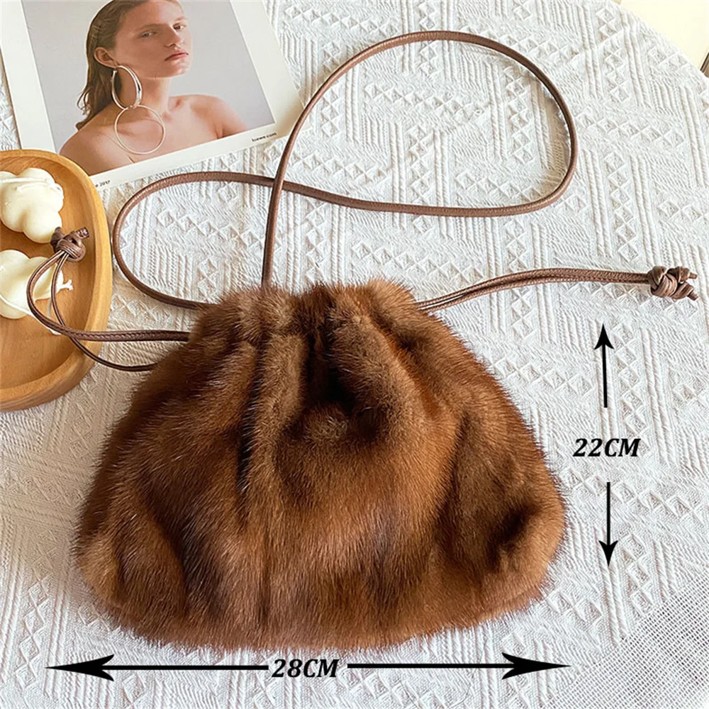 Fashion female Single-shoulder Bag Ladies Natumn Mink Drawstring Wrist Bags High-End Real Fluffy Fur Bags Women Black Mink Bag