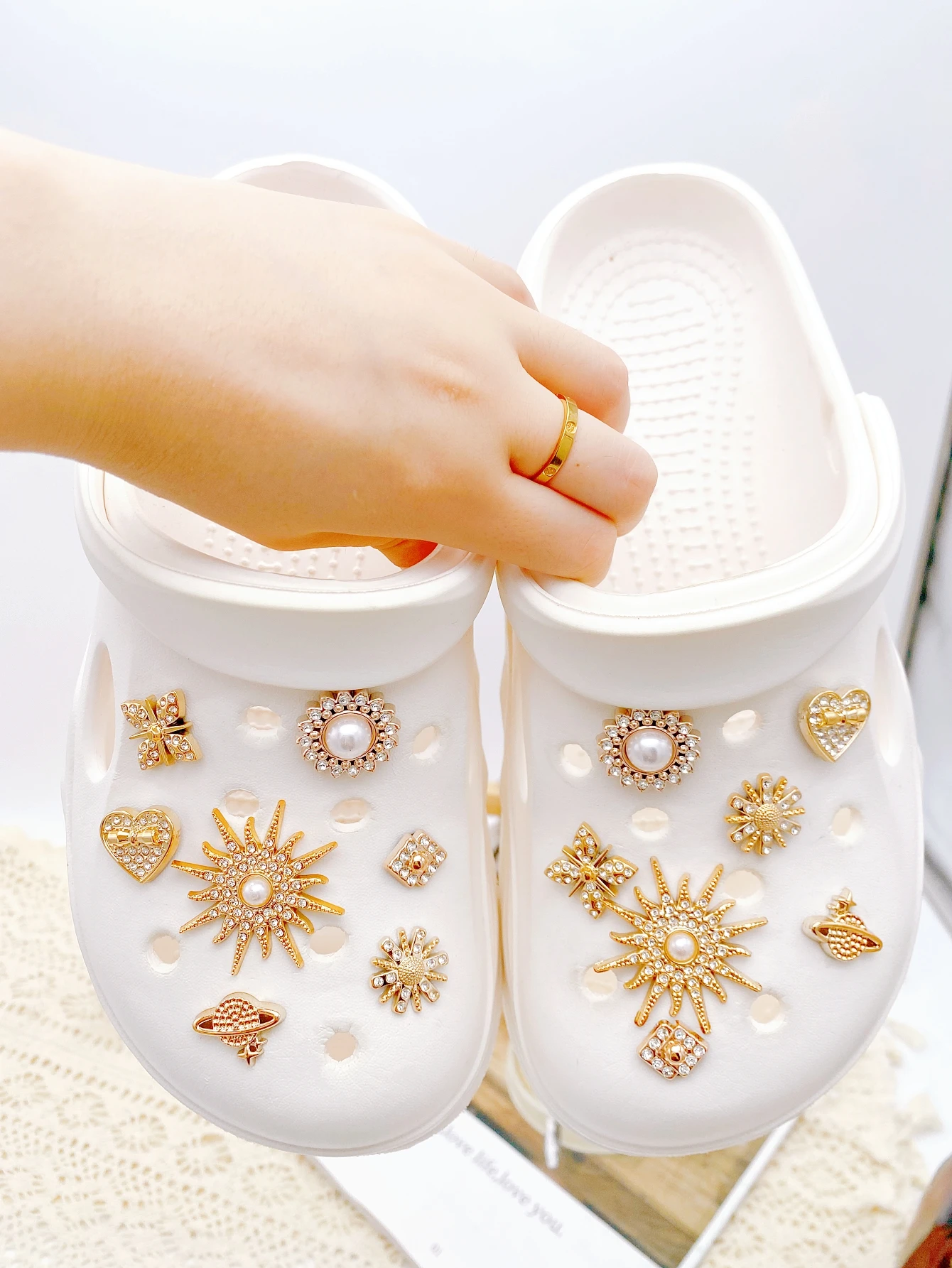 14-piece shoe decoration DIY casual shoe decoration - An interesting and versatile way to personalize your footwear