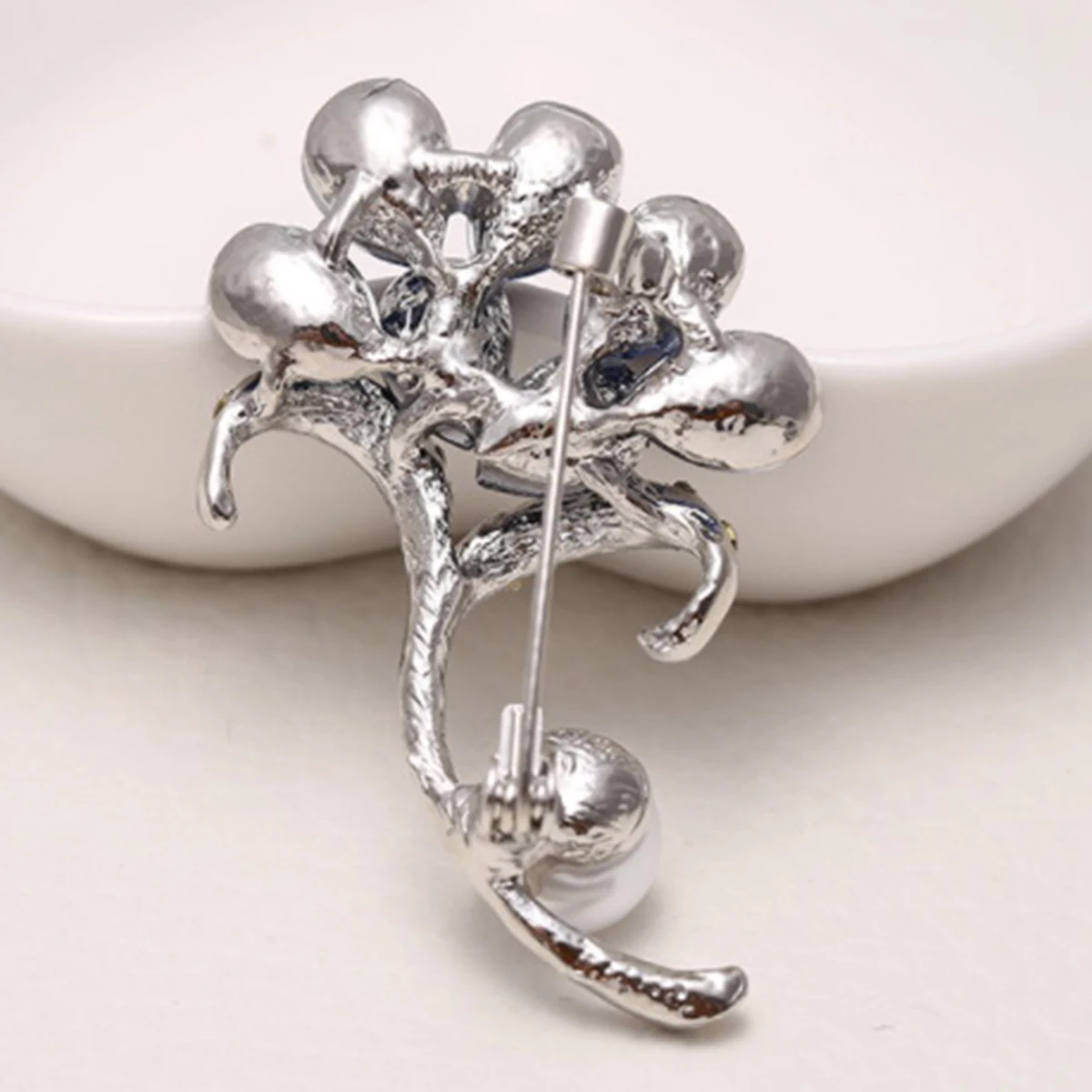 

Ink Brooch Pearl Glass Crystal Women Wedding Rose Gold Slip-Proof Attractive Brooches for Girls Costume Bag