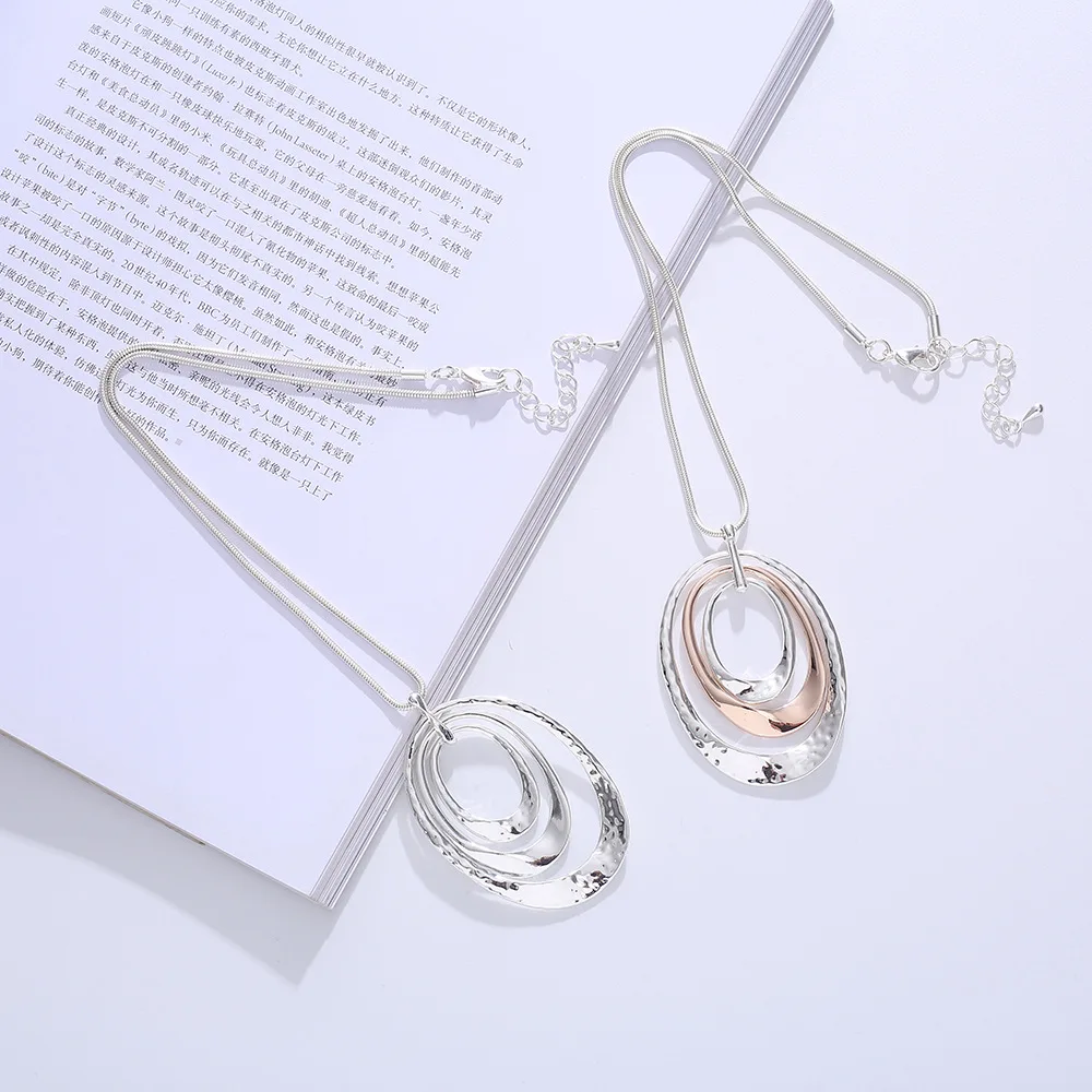 foreign trade popular necklace European and American geometric oval short women's alloy collarbone chain pendant sweater