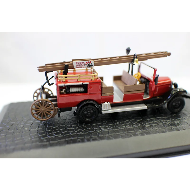Motor de bomberos fundido a presión, escala 1/72, Bachert KS 10, Opel, modelo de coche de aleación, juguete coleccionable, regalo, adorno de exhibición de recuerdo