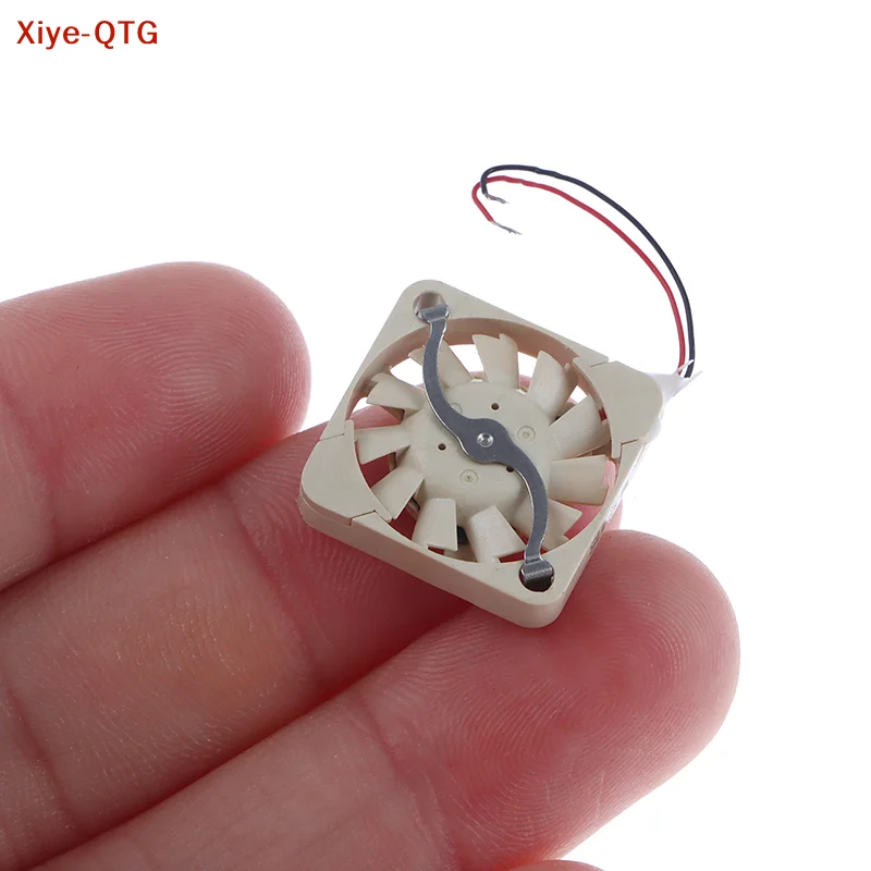 

New 1Pc 1703 1.7cm 5V 3.3v 1.7cm High-Turn Micro Uav Cooling Fan UF3H3-700 2Wires Bare Wires Drone Cooling Fan Accessories