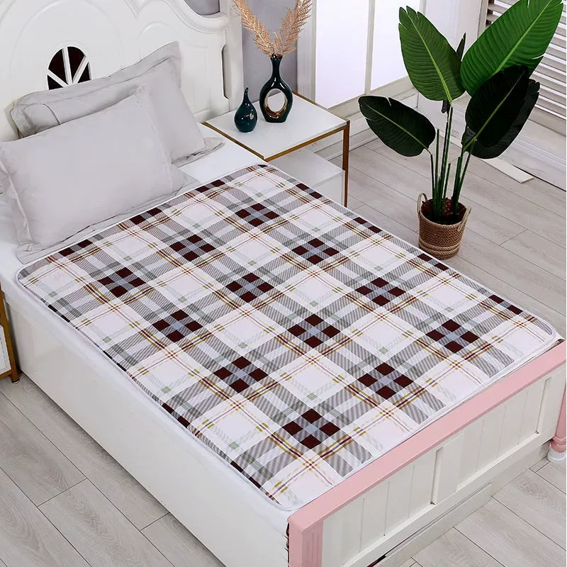 وسادة فاصل البول كبيرة الحجم، وسادة بول ناعمة وصديقة للبشرة للبالغين، وسادة عزل قابلة لإعادة الاستخدام، وسادة مانعة للتسرب قابلة للغسل، وسادة للحيوانات الأليفة