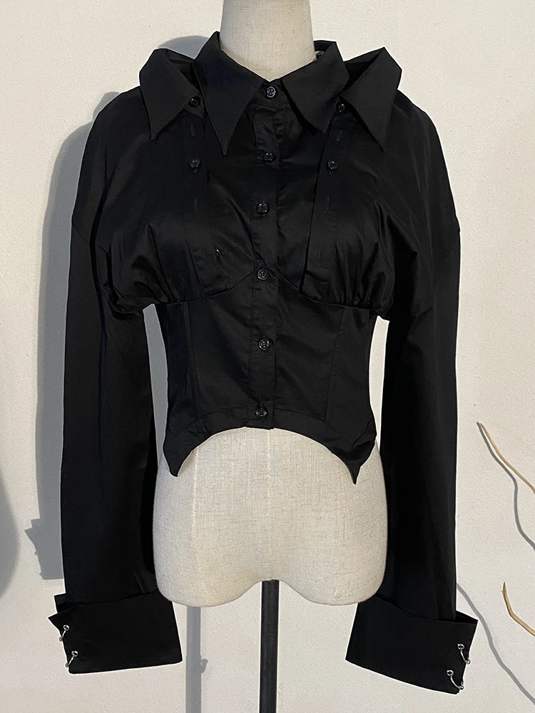 [EAM] Vrouwen Zwarte Manieren Dragen Onregelmatige Blouse Nieuwe Revers Lange Mouw Losse Fit Shirt Mode Tij Lente Zomer 2024 1DD 969601