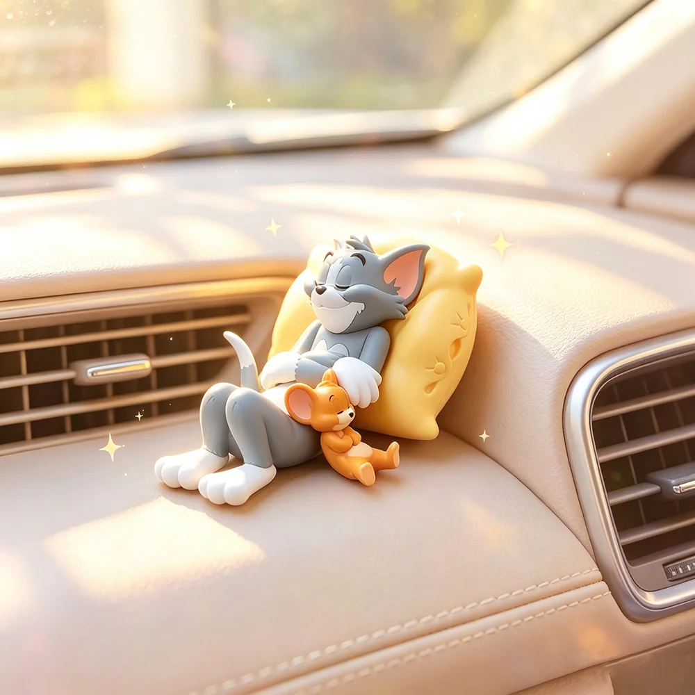 Cute Tom Jerry Figurine Cartoon Car Interior Ornament Dashboard Decor Auto Accessories Lovely Gift Christmas Gift
