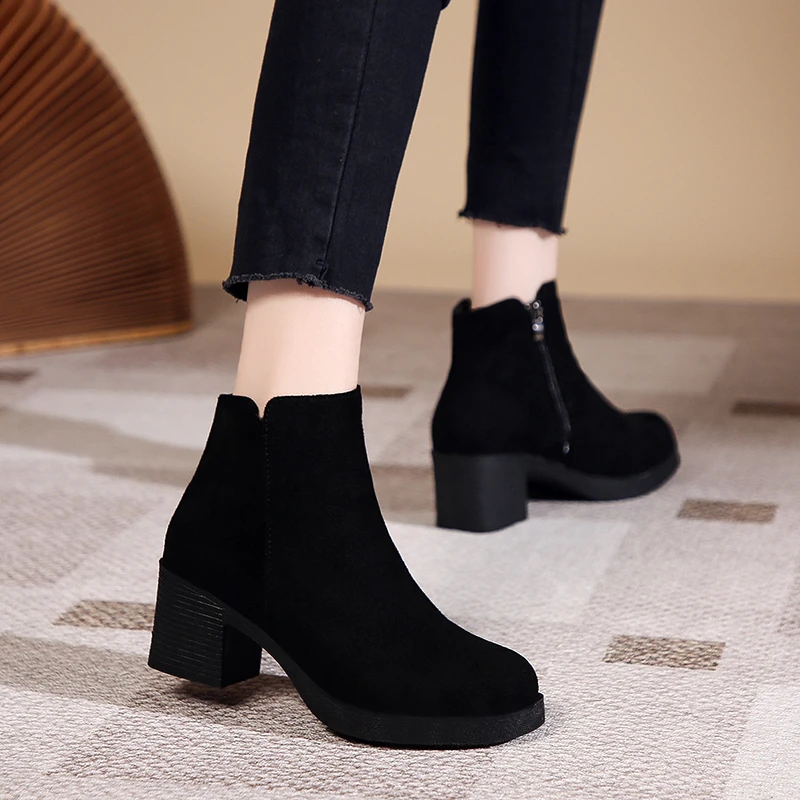 Neue Damen-Stiefeletten mit hohem Absatz, elegante runde Zehenpartie, modisch und vielseitig, warme Wintermode-Stiefel 2025 – Detail 6