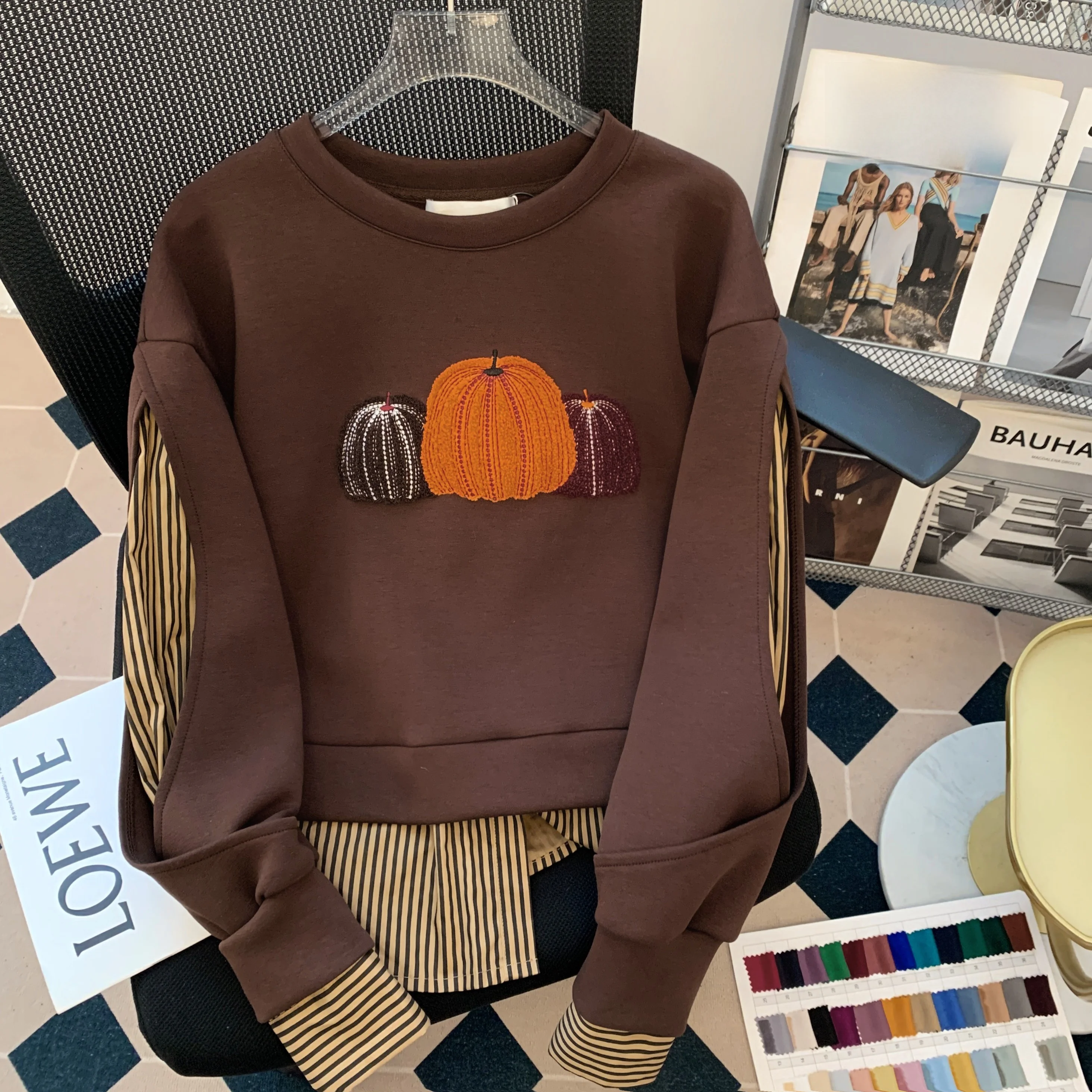 thiened-pumpkin-embroidery-sweatirt-women's-autumn-winter-small-size-versatile-neutral-color-blo-two-piece-top