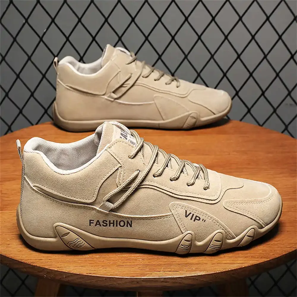 Sneakers da uomo con suola piatta stringate Casual scarpe sportive bianche di lusso da uomo intrattenimento Sapatos ospitalità divertente 2023nuovo